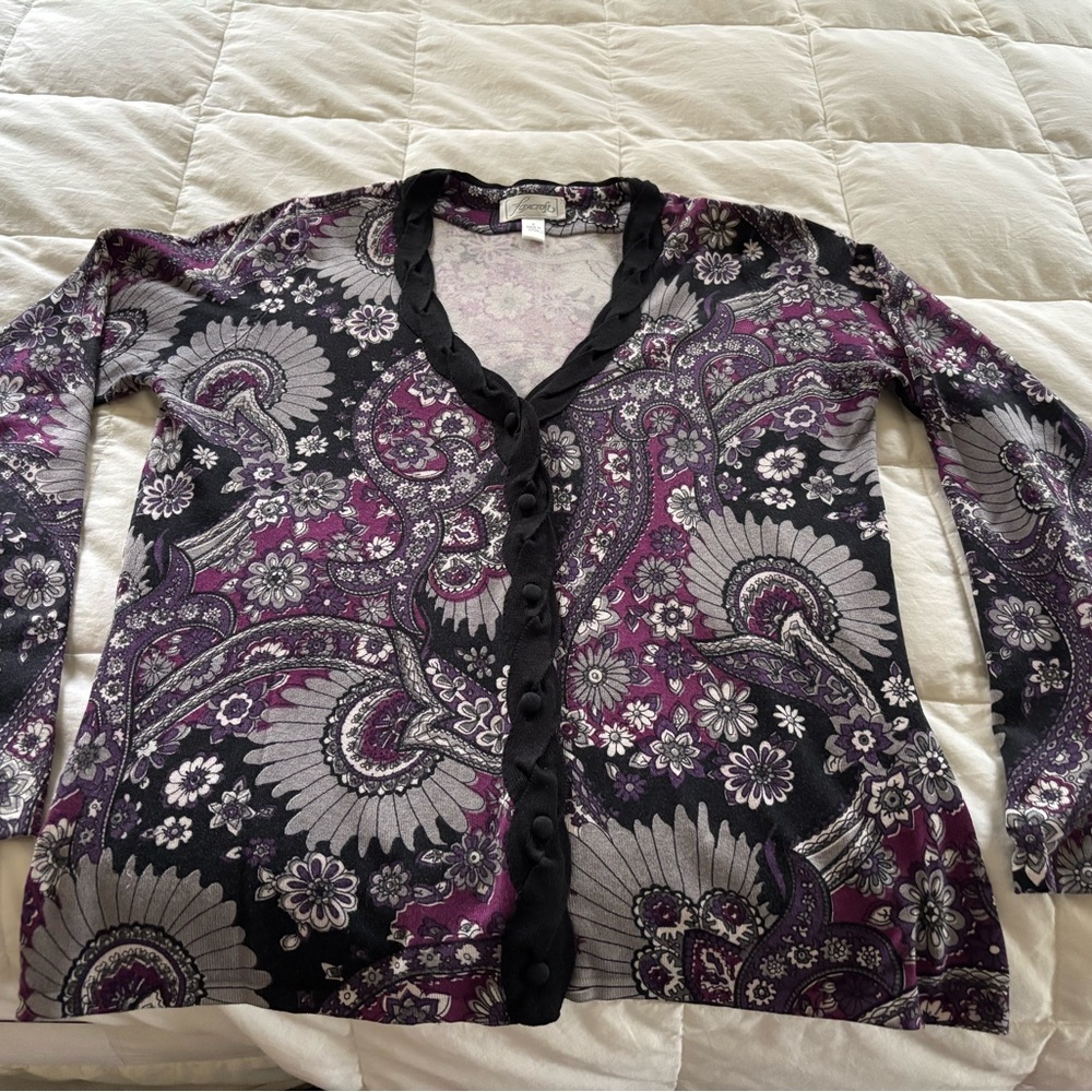 Floral Button-Up Cardigan in Black and Purple